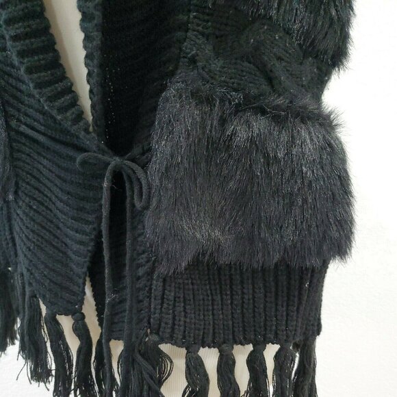 love lola Sweater Womans L Sleeveless Vest Knitted Faux Fur Fringed Black Front - Picture 5 of 12